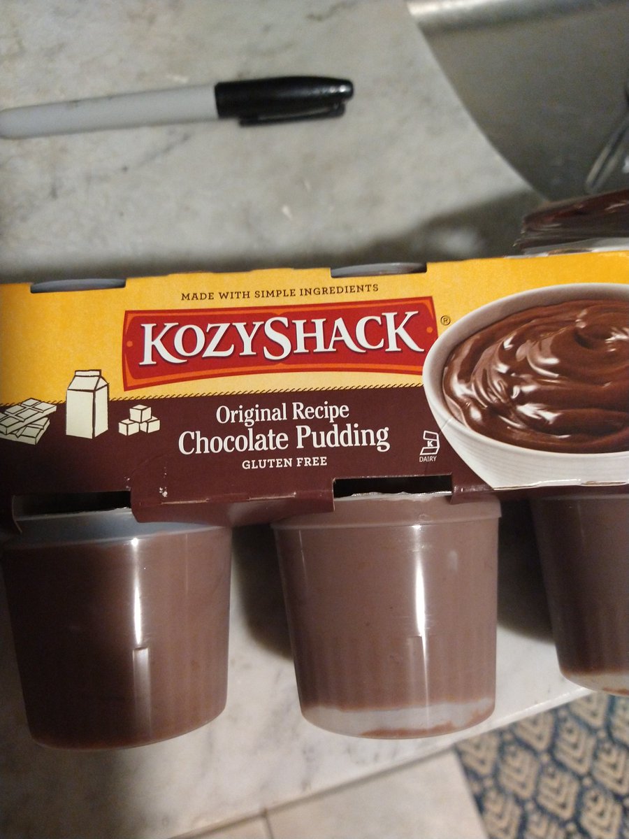The_Hott_Spot's tweet photo. @AndyGreenradio @OnAirJade never heard of it before,came home from work and the wife bought em.. crazy Sincerely, one of your 10's of listeners 🙌 https://t.co/mSLY2LXy5g