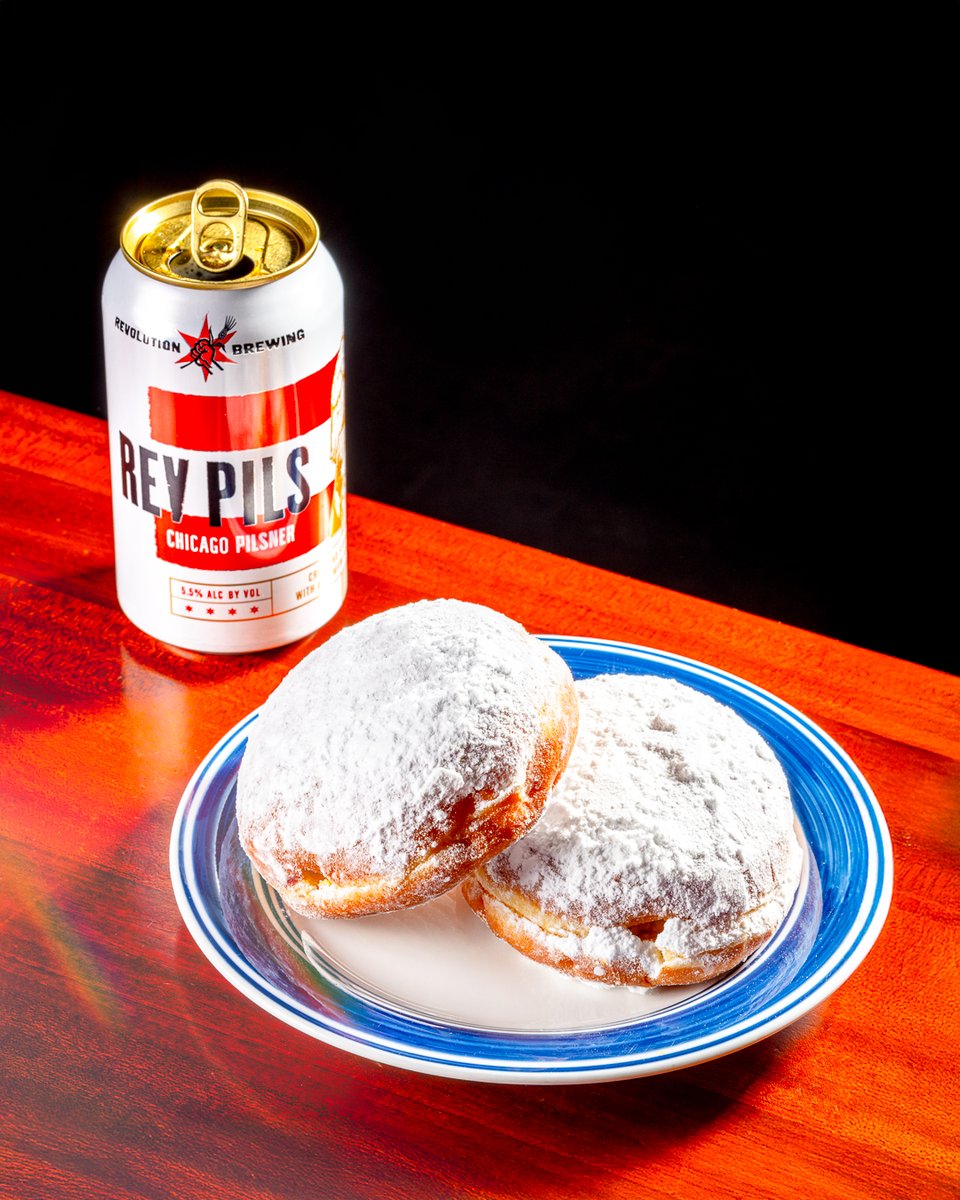 Today, we’re raising a toast to 188 years of Chicago alongside our deep-fried Polish delights.⁠
⁠
Whether you pronounce it Pączki or you pronounce it wrong, we can all agree that they're paired best with something Proudly Brewed ONLY in Chicago. ⁠
⁠
Happy #PaczkiDay 🇵🇱