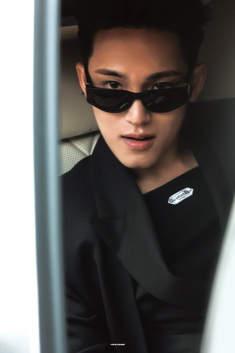 NIHILISM89 tweet media