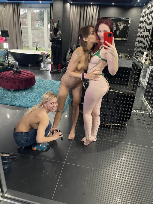 _Mia_Evans