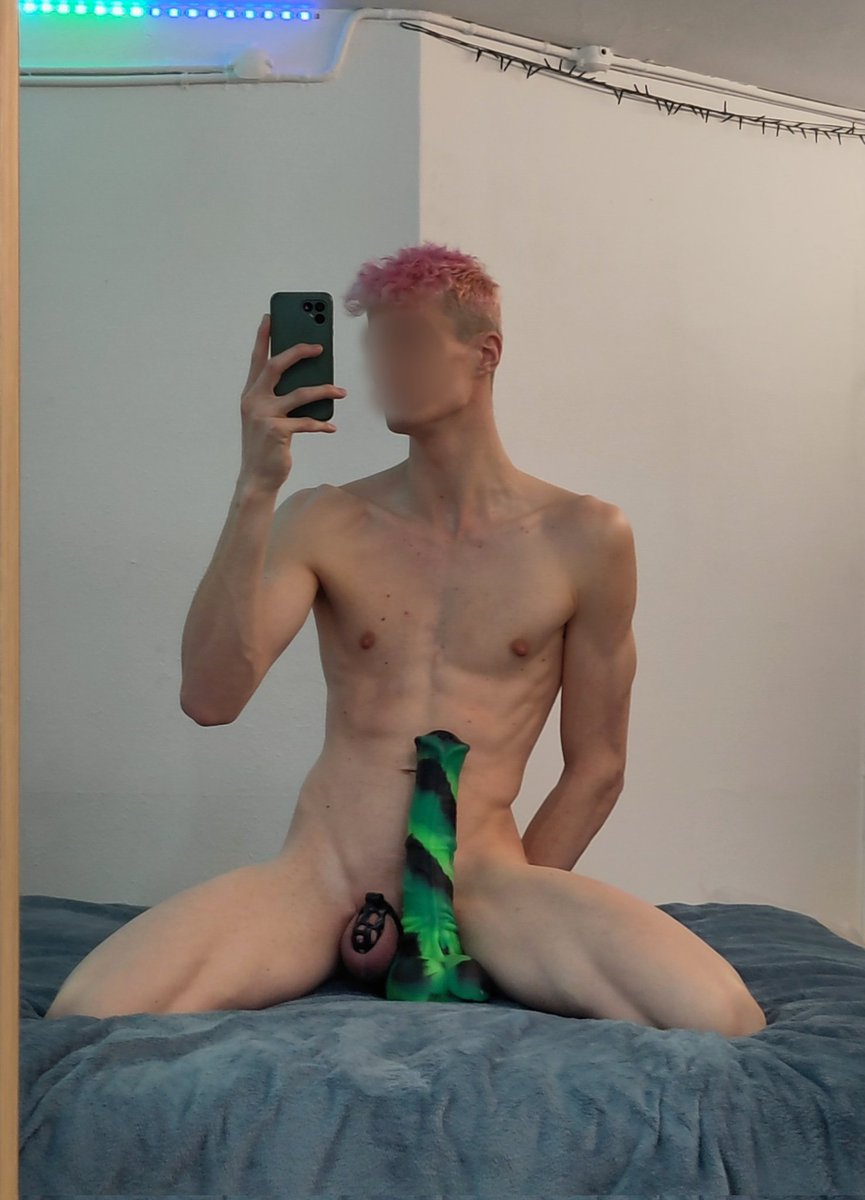 Veros 🔜 Easter Berlin (@verosfetish) on Twitter photo Got a new toy from <a href="/NothosaurToys/">Nothosaur Official</a>. It makes my cage so tiny and useless next to this L horse cock, i will probably feel amazing inside me🥵🤤
Just need to stretch some more before i can handle this beast. Want to help?😈 Got a new toy from <a href="/NothosaurToys/">Nothosaur Official</a>. It makes my cage so tiny and useless next to this L horse cock, i will probably feel amazing inside me🥵🤤
Just need to stretch some more before i can handle this beast. Want to help?😈