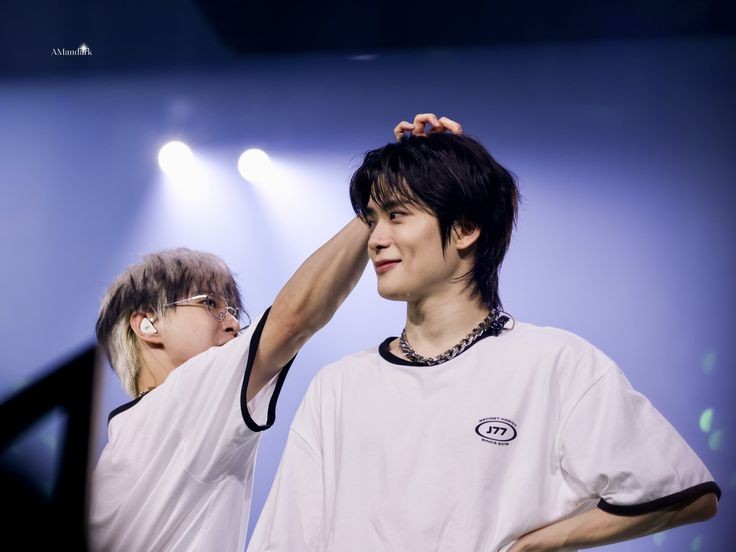 ได้ลูบหัวแมวก็มีความสุขแล้ว