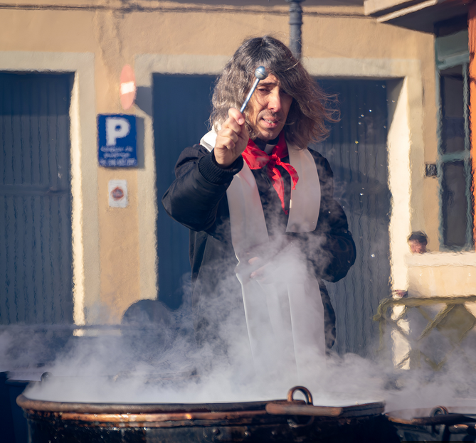 Gironanoticies's tweet image. Vidreres reparteix 11.000 racions a la Festa del Ranxo  gironanoticies.com/noticia/263161…

El municipi celebra amb èxit una de les seves tradicions més arrelades, acompanyada de la festa de Carnaval  #Vidreres #laSelva @Ranxo_Vidreres  @jordi_camps