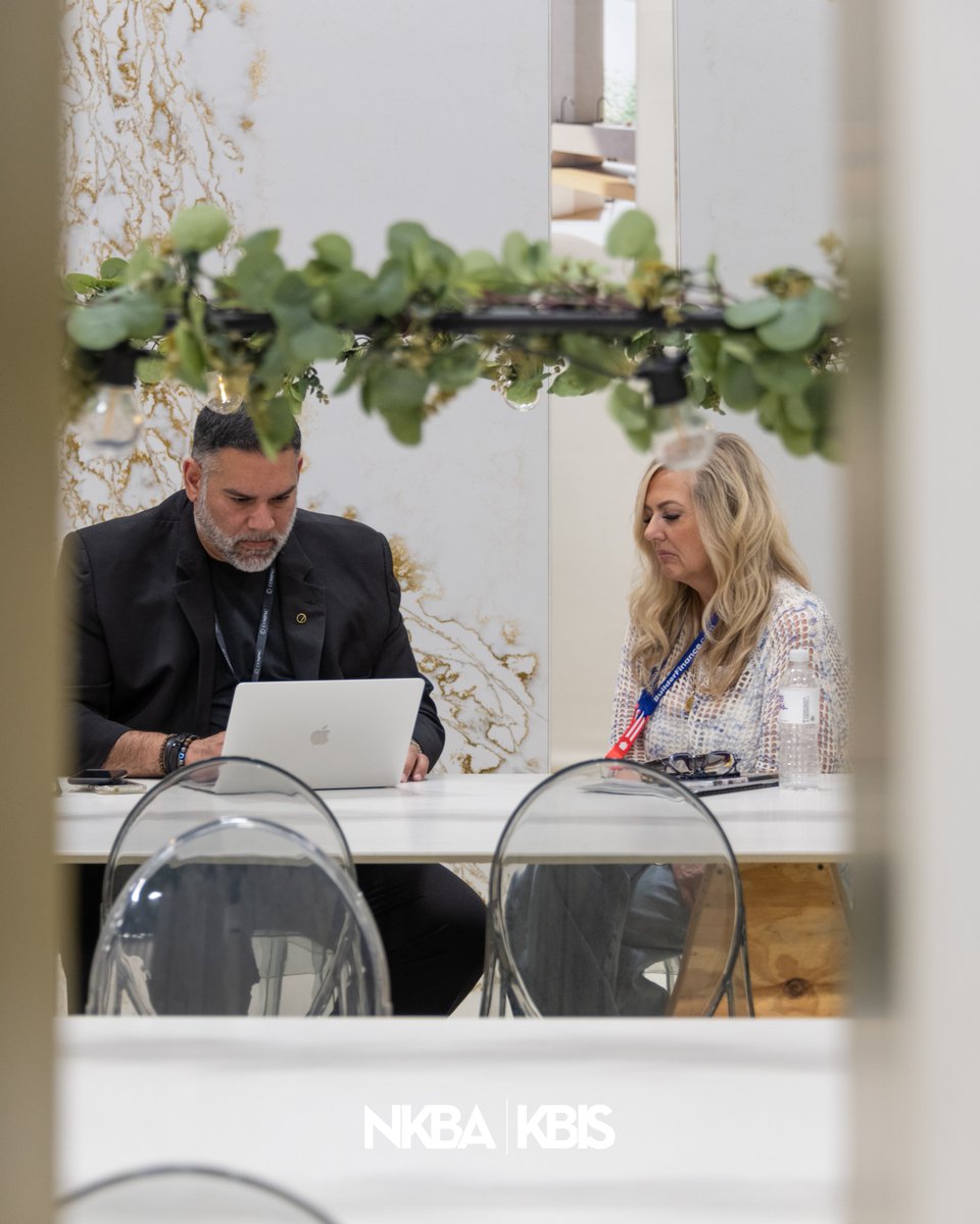 COMPACsurfaces's tweet image. ¡ @KBIS 2025 fue una experiencia inolvidable! ✨ Presentamos nuestras últimas innovaciones, conocimos a profesionales increíbles y celebramos el futuro del diseño. ¡Gracias a todos los que nos acompañaron! #COMPAC #KBIS2025 #Sostenibilidad