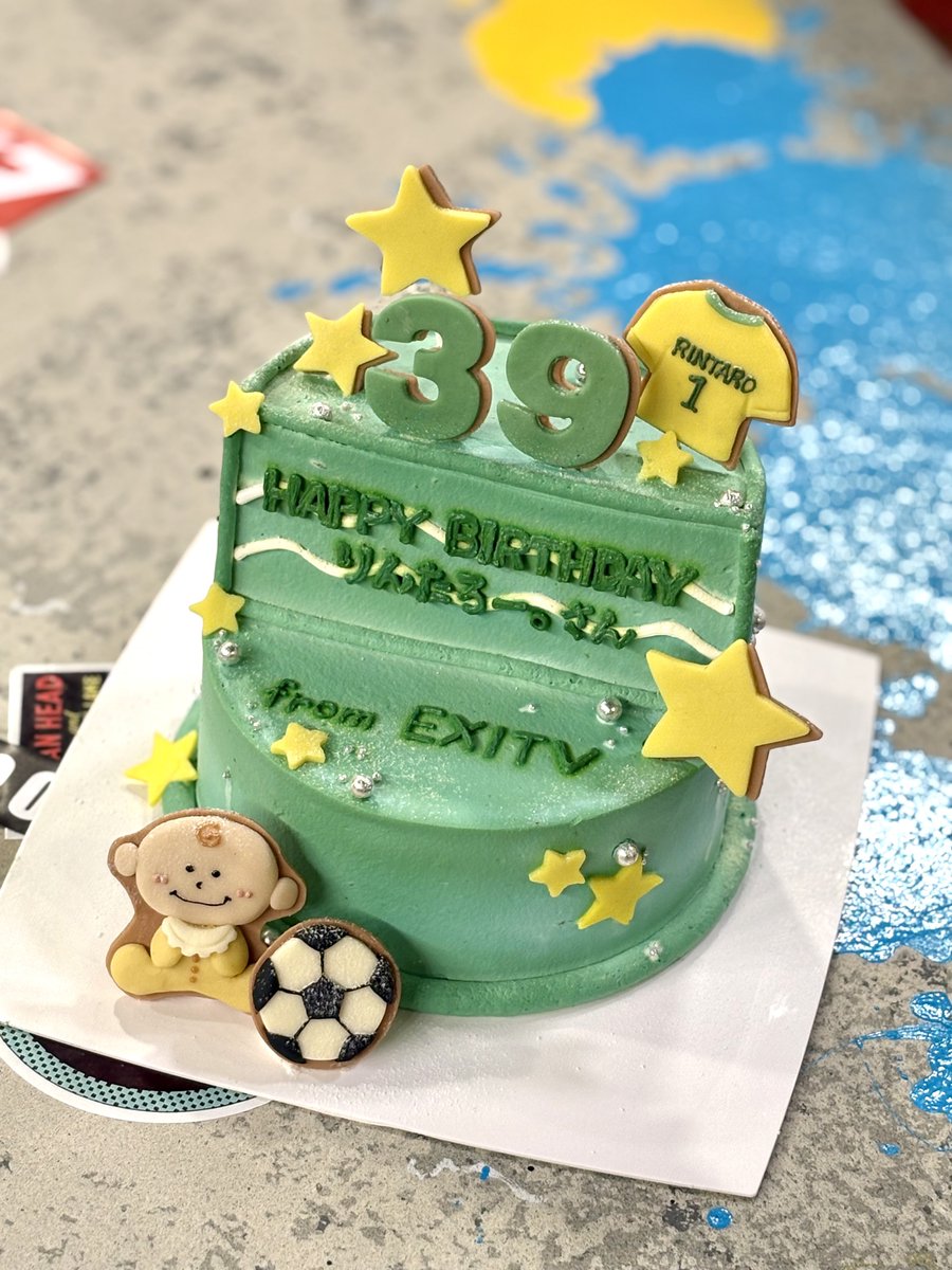 _NEXiT_official's tweet photo. ┏━━━━━━━━━┓

 ㊗️ #EXITV 継続決定✨✨

  ┗━━━━━━━━━┛

ついに5年目に突入…！！
番組を愛してくださってありがとうございます🥹

そしてりんたろー。さん、
お誕生日おめでとうございます🎂

#EXIT #りんたろー。#兼近大樹 #かねちー https://t.co/OMj1FoQQ52