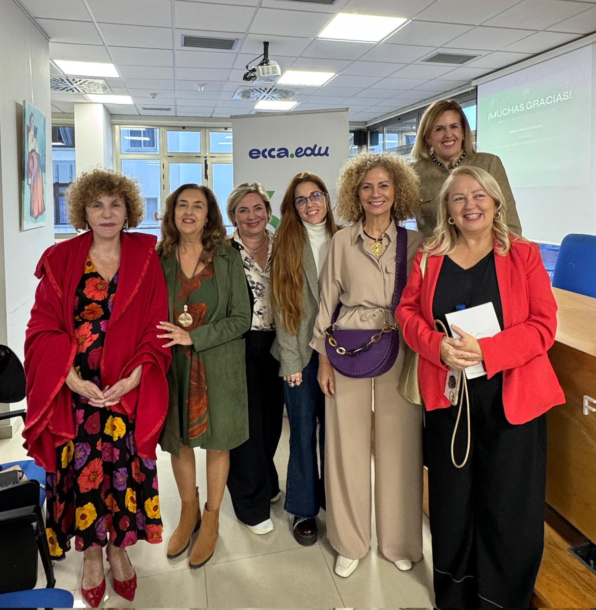 📢Tuve la oportunidad de asistir a la conferencia de Elisa Simo sobre "Sesgo de género en la educación en IA" celebrada en el centro cultural <a href="/ecca/">ecca</a>.edu.
 Se prestó especial atención a la violencia digital y a las cuestiones de responsabilidad penal por ella.