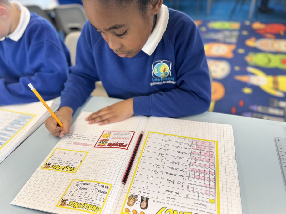 Mrs Seera (@mrs_seera) on Twitter photo Wonderful learning in maths today! π€©Children used a range of representations to explore equivalent values, from visual aids to number lines. <a href="/Lift_Lea_Forest/">Lift Lea Forest</a> @HT_LFP <a href="/LFP_MCollis/">Miss Collis</a> <a href="/nrichmaths/">NRICH maths</a> <a href="/MathsHubs/">MathsHubs</a> <a href="/BirminghamEdu/">Birmingham Education</a> Wonderful learning in maths today! π€©Children used a range of representations to explore equivalent values, from visual aids to number lines. <a href="/Lift_Lea_Forest/">Lift Lea Forest</a> @HT_LFP <a href="/LFP_MCollis/">Miss Collis</a> <a href="/nrichmaths/">NRICH maths</a> <a href="/MathsHubs/">MathsHubs</a> <a href="/BirminghamEdu/">Birmingham Education</a>