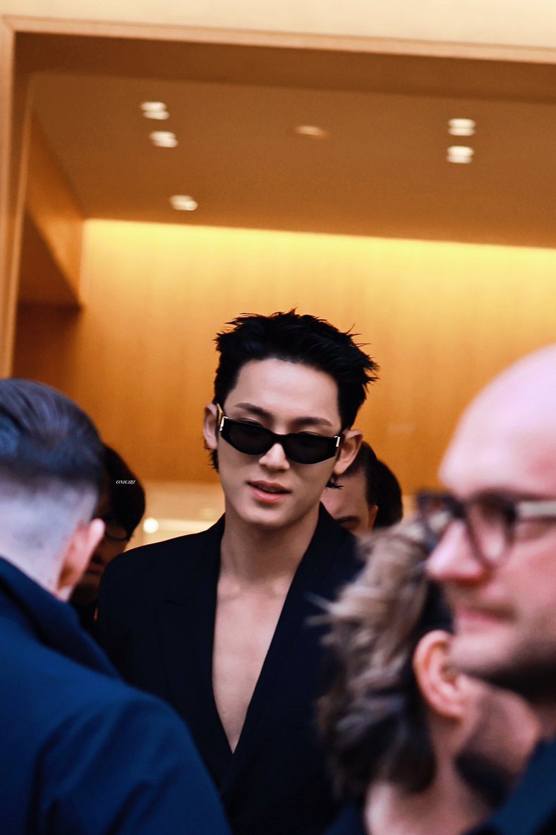 _oni9iri's tweet photo. 250304 Dior 

#민규 #mingyu  #ミンギュ 
#MINGYUxDiorAW25 #ParisFashionWeek
#DiorAW25 @dior @pledis_17 https://t.co/OYhmh0IEqW