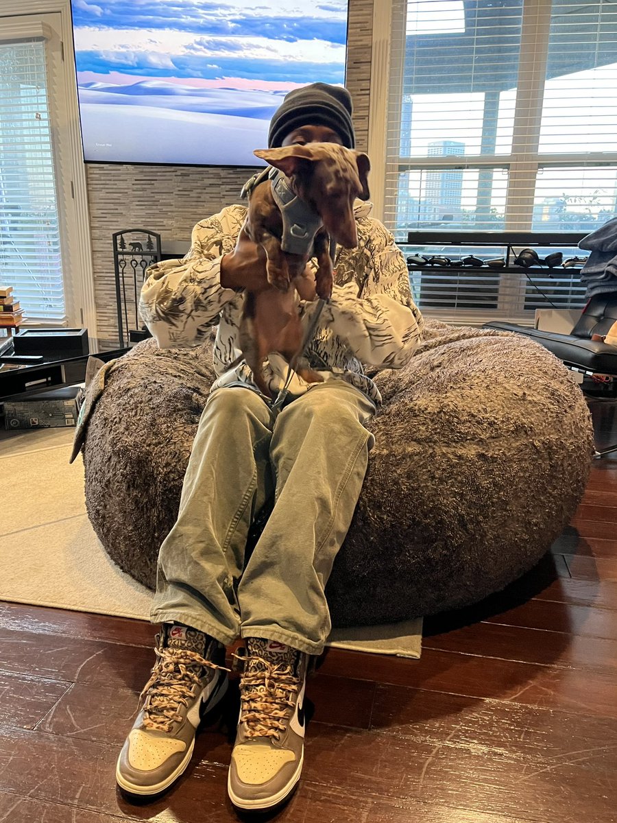 slumpbryce's tweet image. first media gd