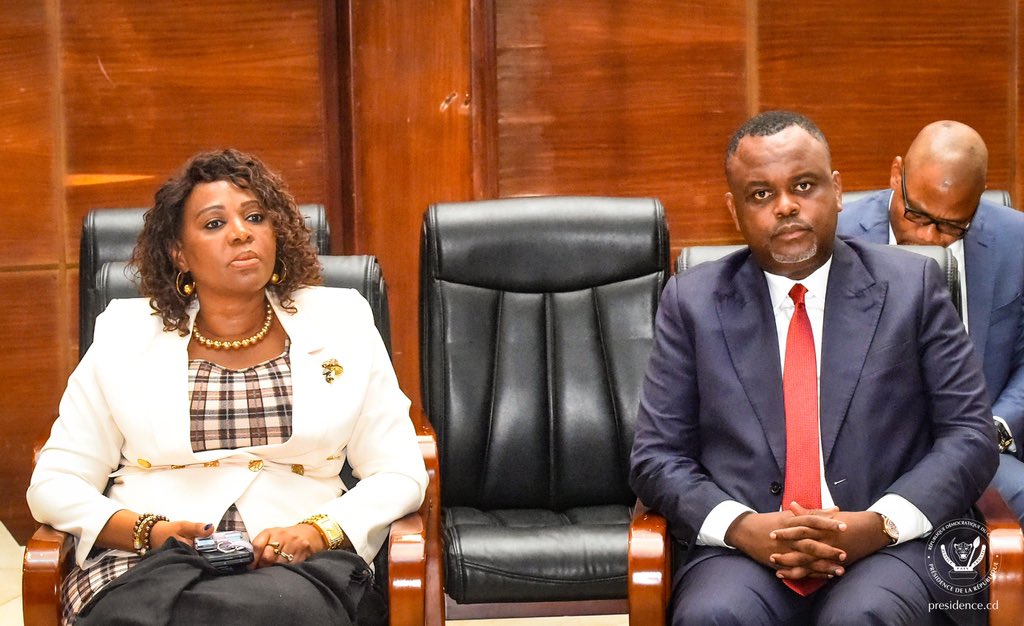 Presidence_RDC's tweet image. #RDC - #IGF | Sur instruction du Président de la République, le Directeur de Cabinet du Chef de l’État Anthony Nkinzo Kamole a tenu une réunion de travail, ce mardi 04 mars 2025 dans la salle des congrès du Palais de la nation, avec les mandataires publics. Cet exercice a été…