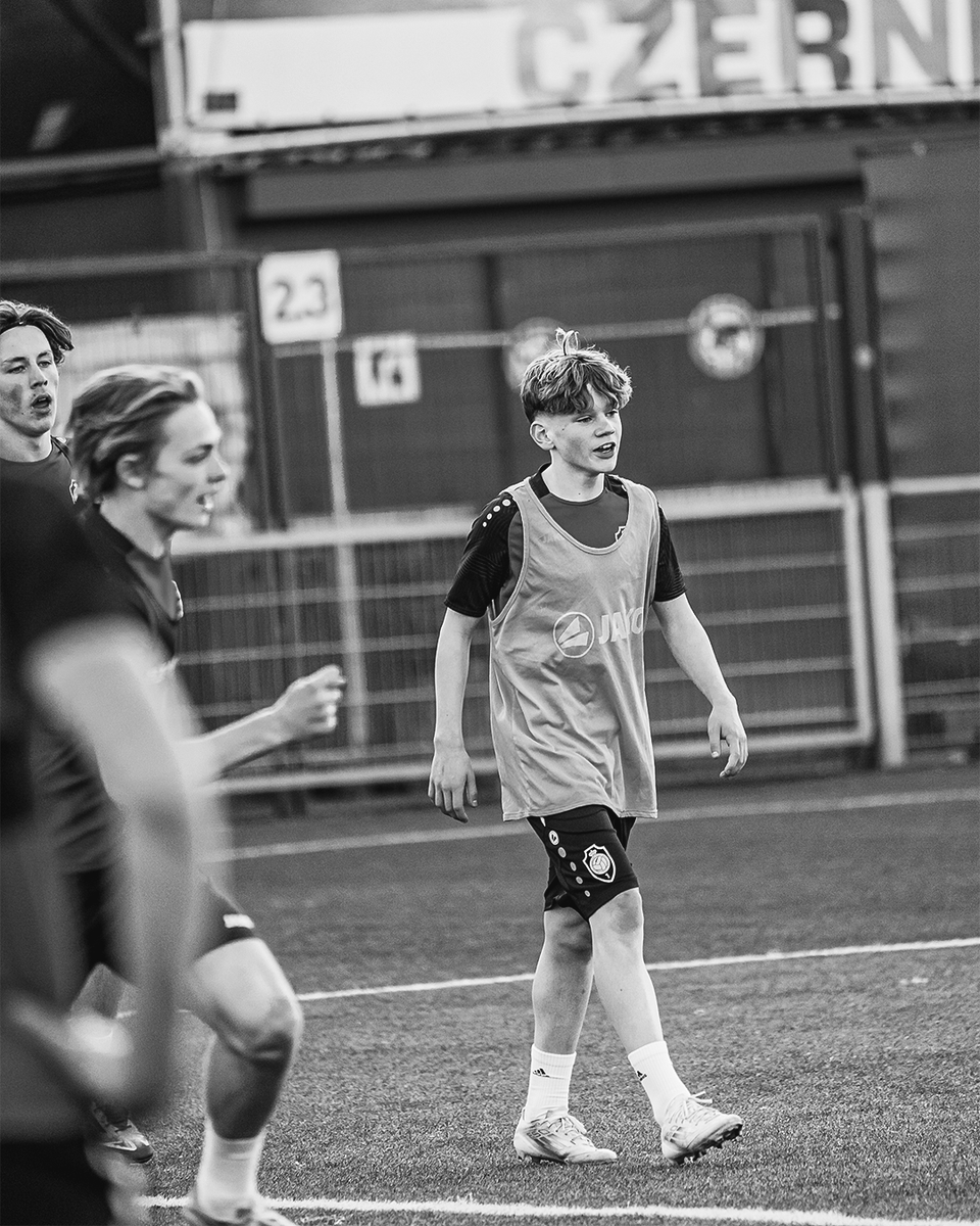 RAFC_academy_'s tweet photo. 📍 De wedstrijd vindt plaats op het C-veld achter tribune 2, te bereiken via de toegangsweg achter Tribune 4
⏰ woensdag 5 maart - 18u00
🅿️ Parking 6 en 7, gelegen naast de Jan Welterslaan.
🗳️ Inkom 5 euro. https://t.co/VKb4DGAnWk
