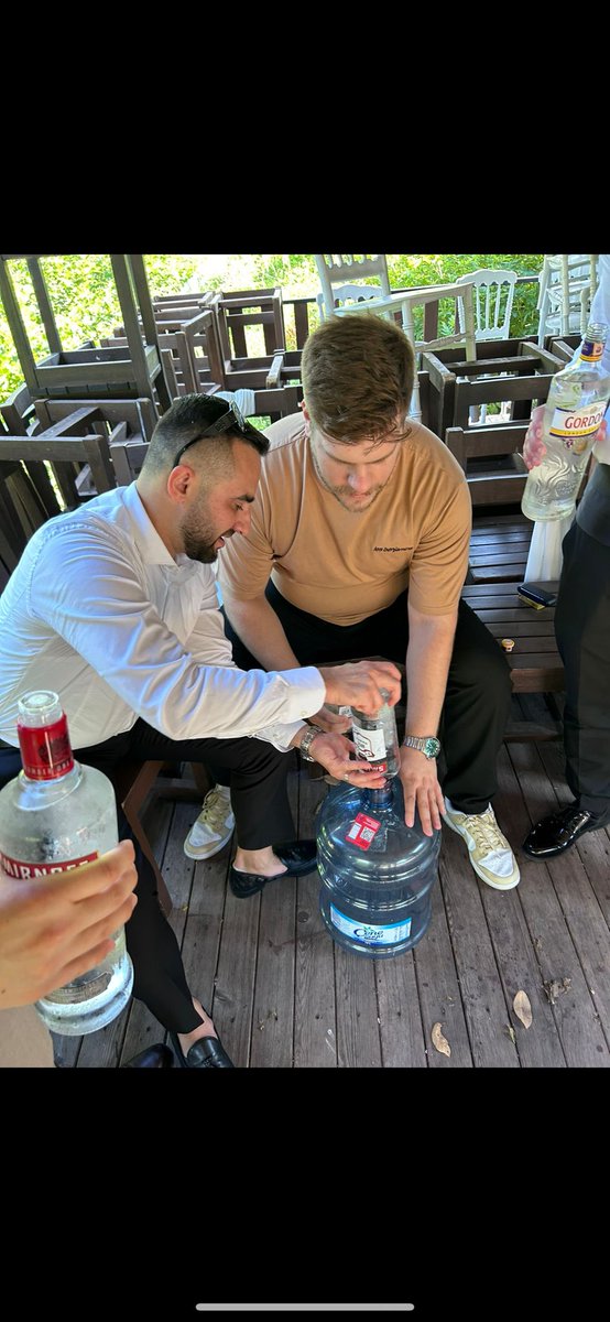 yavrum, 
biz bu işin ithalatını, 
ihracatını, 
yeri geliyor imalatını yapıyoruz