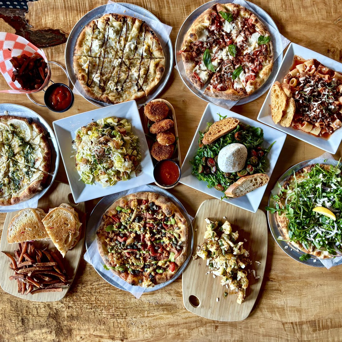 TODAYS THE DAY. NEW MENU. 📜 
NEW SANDWICHES. 🥪 NEW PIZZAS. 🍕 NEW PASTAS. 🍝 NEW COCKTAILS. 🍹 
bruh... we even hit you with new DESSERTS. 🧁 
Stop by Dock Street South to our  bolognese, sardine arugula and lemon pizza, slaw&amp; turkey club, s'mores dip, and wayyyyy more.