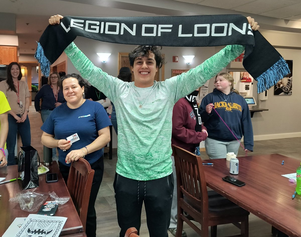 Kudos to <a href="/MNUFC/">Minnesota United FC</a> &amp; <a href="/NAMICommunicate/">NAMI</a> for facilitating a mental health workshop for families w/sick kids staying at RMH-Oak St.  Pizza, prizes, merch &amp; home opener tickets added to the festivities.