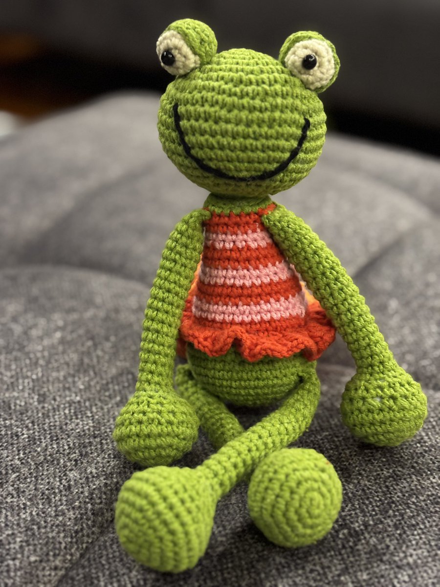 Ben ve kurbişim iyi akşamlar dileriz🙋‍♀️🐸🥰