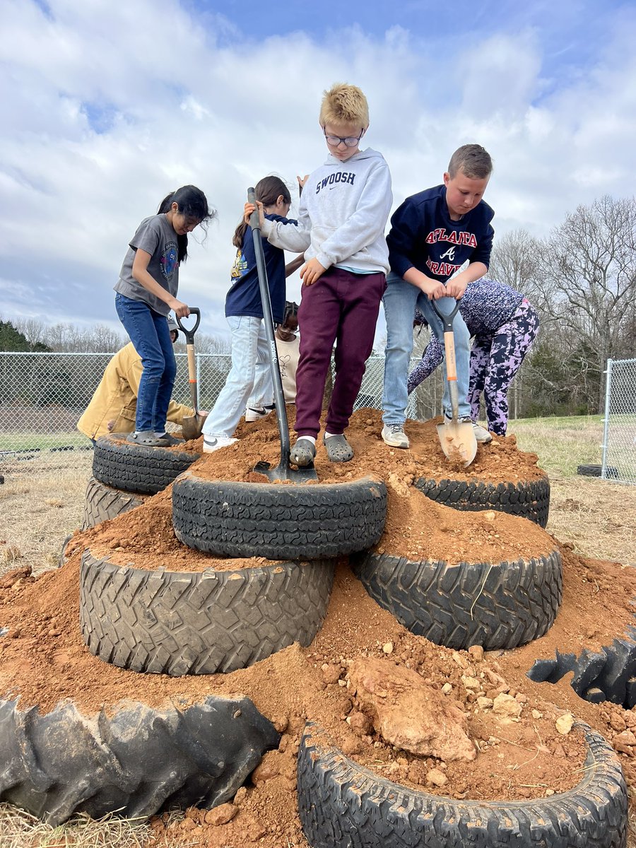 Jeremy Johnson (@groundsjeremyj) on Twitter photo Did a little something different today. Got to spend time with fifth graders at unity grove elementary. Project play ground for their goat. Designed and built by the children. <a href="/HenryCountyBOE/">Henry County Schools</a> Did a little something different today. Got to spend time with fifth graders at unity grove elementary. Project play ground for their goat. Designed and built by the children. <a href="/HenryCountyBOE/">Henry County Schools</a>