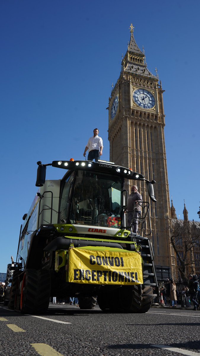 What a photo! Thousands of farmers descended on London for the 4th time since the budget 🚜 🇬🇧

📸 <a href="/agricontract/">Olly harrison 🥛🍔🌱AccidentalYoutuber</a>