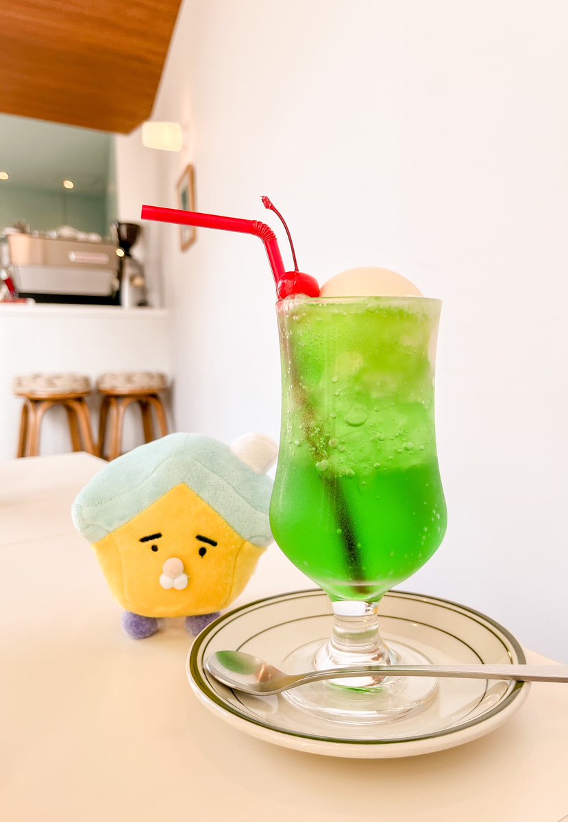 peepy_ouioui's tweet image. I decided to share a cream soda with Homie🍹💚
私はホーミーとクリームソーダをシェアすることにした @itemLabel