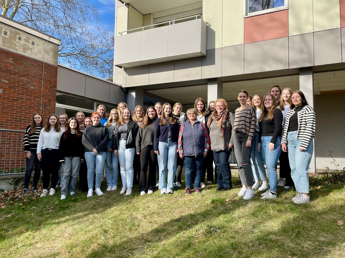 UKGM Gießen und Marburg (@ukgm_presse) on Twitter photo #Startschuss
zum Dualen Studium zum*zur #Hebamme B. Sc. gestern am #UKGM #Gießen - wir wünschen viel Erfolg und viel Freude #Ausbildung <a href="/THMittelhessen/">Technische Hochschule Mittelhessen</a>
ukgm.de/ugm_2/deu/ugi_… #Startschuss
zum Dualen Studium zum*zur #Hebamme B. Sc. gestern am #UKGM #Gießen - wir wünschen viel Erfolg und viel Freude #Ausbildung <a href="/THMittelhessen/">Technische Hochschule Mittelhessen</a>
ukgm.de/ugm_2/deu/ugi_…