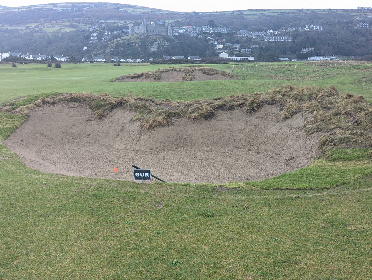 Rhys Butler (@rhysbut_rhys) on Twitter photo As the winter work draws to a close, some finer details now like the new tee signage looking so good on the Links <a href="/royalstdavidsgc/">Royal St.David's GC</a> and the new bunkering settling down nicely.
Nice dry conditions at the moment so getting surfaces ready for the season ahead is top priority now๐ As the winter work draws to a close, some finer details now like the new tee signage looking so good on the Links <a href="/royalstdavidsgc/">Royal St.David's GC</a> and the new bunkering settling down nicely.
Nice dry conditions at the moment so getting surfaces ready for the season ahead is top priority now๐