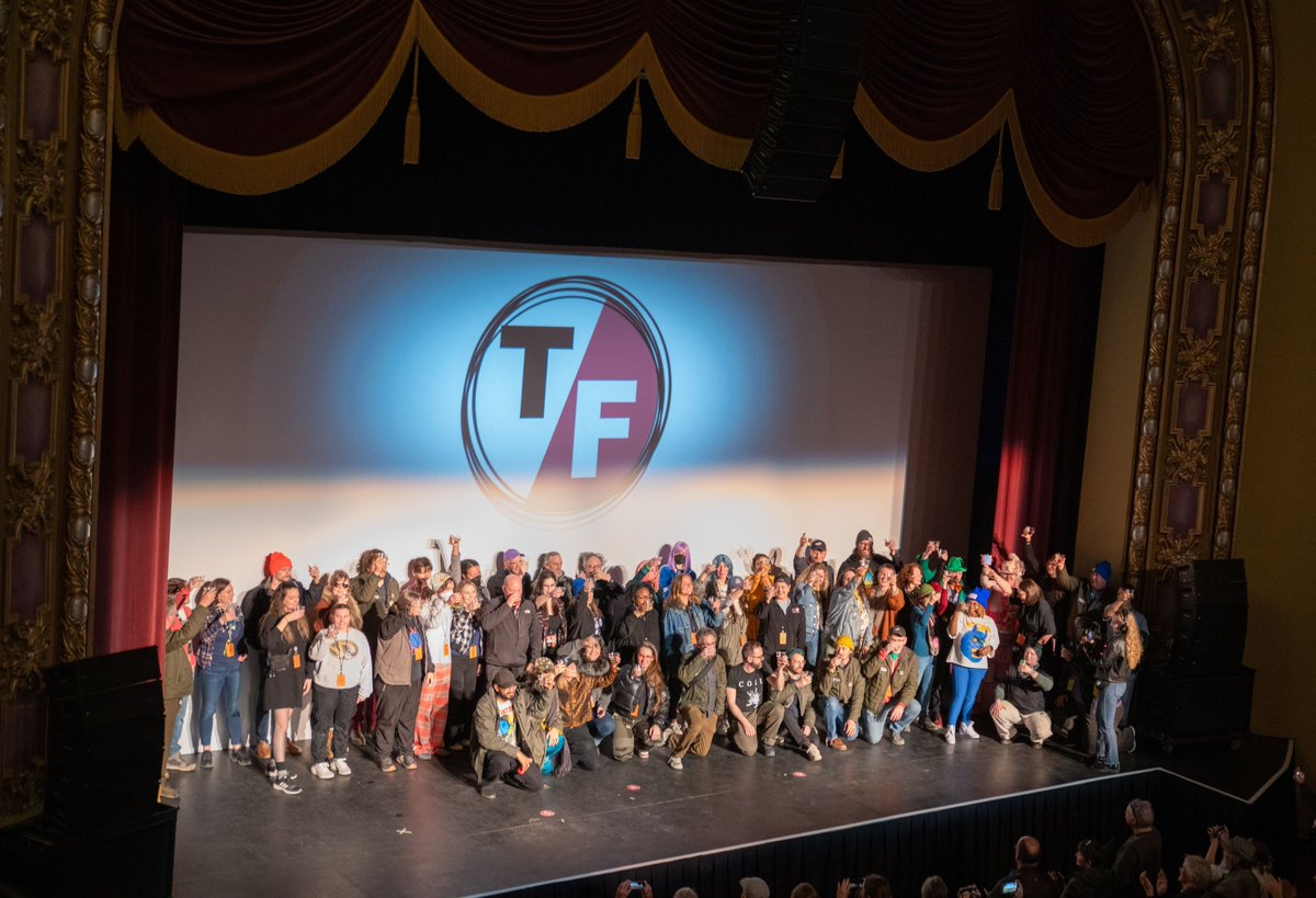 truefalse's tweet image. SUNDAY PHOTO RECAP👏🏽

Weekend wrap-up traditions included Hitt Records sessions, Core staff bow, Camp T/F closing circle, and Toasted! Another amazing True/False is in the books and we're already looking forward to next year.