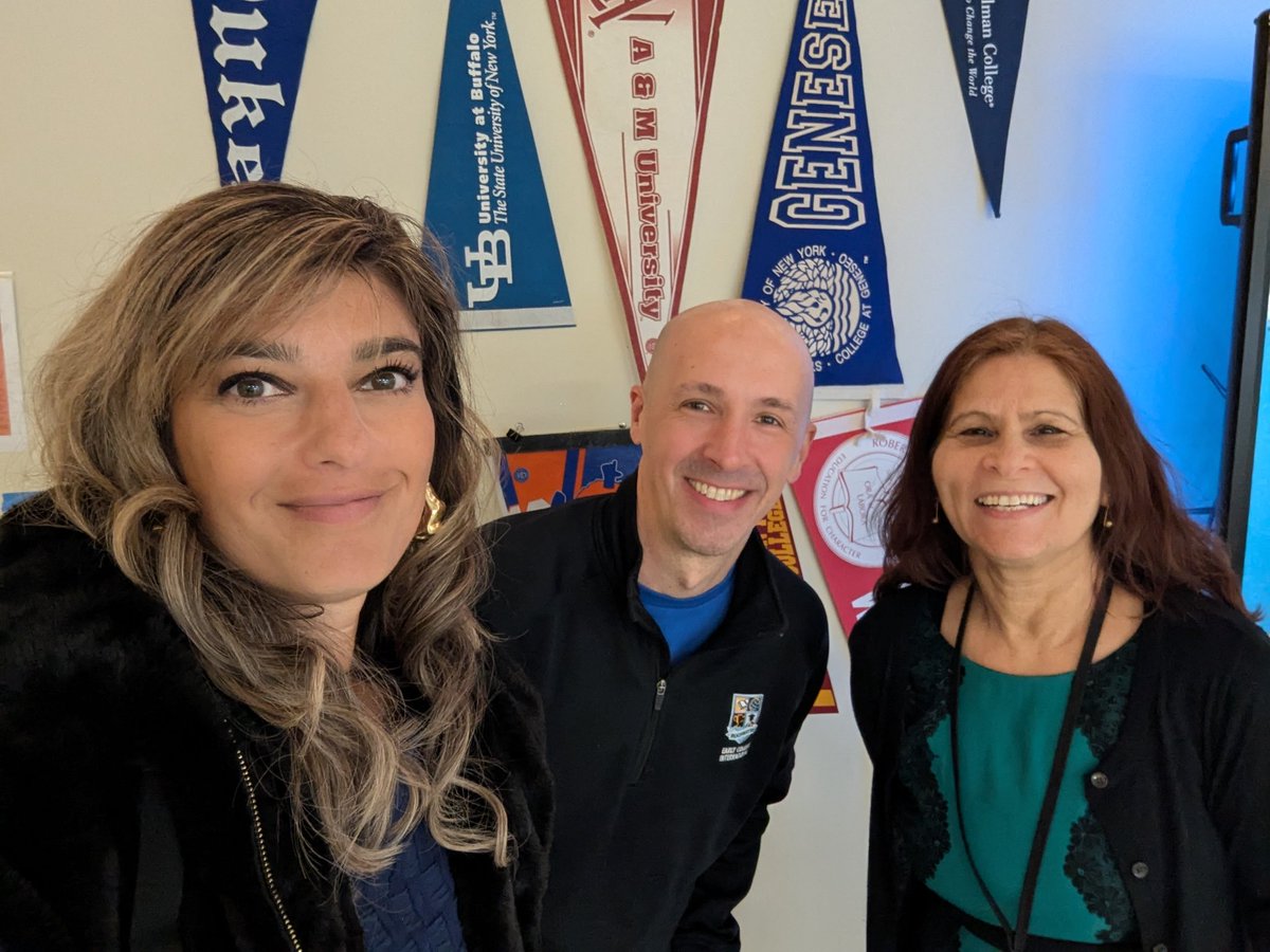 drsumaracase's tweet image. Collaboration, rigor in questioning, and focused note taking in full force at Rochester Early College! @drchrismiller2