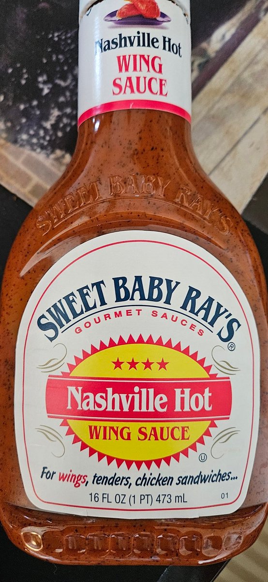 TheWuWu's tweet image. Btw, this @sbrbbq #nashvillehot wing sauce is 🔥🔥🔥🔥🔥 Delicious!