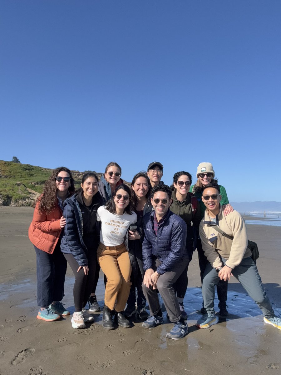 SFPC_UCSF's tweet image. Kicking off the intern immersion block with a stunning hike at Fort Funston! Perfect day for fresh air and great views. 🌊☀️ #InternLife #FortFunston