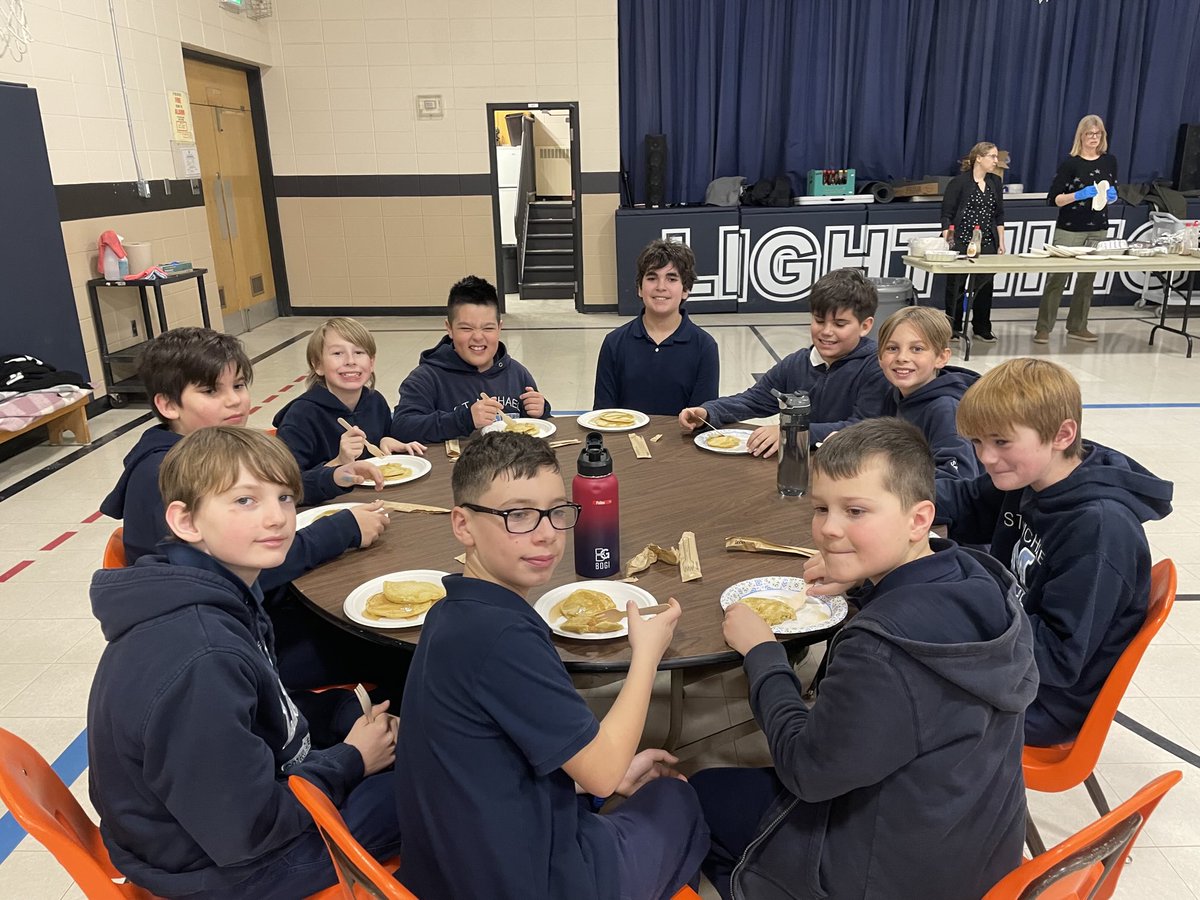 Thank you to our fabulous volunteers for making yummy pancakes today. 🥞