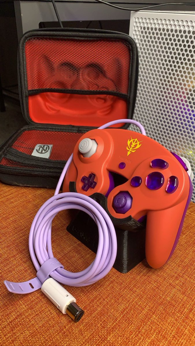 Finally got my dream controller…. It’s so beautiful 😭😭😭