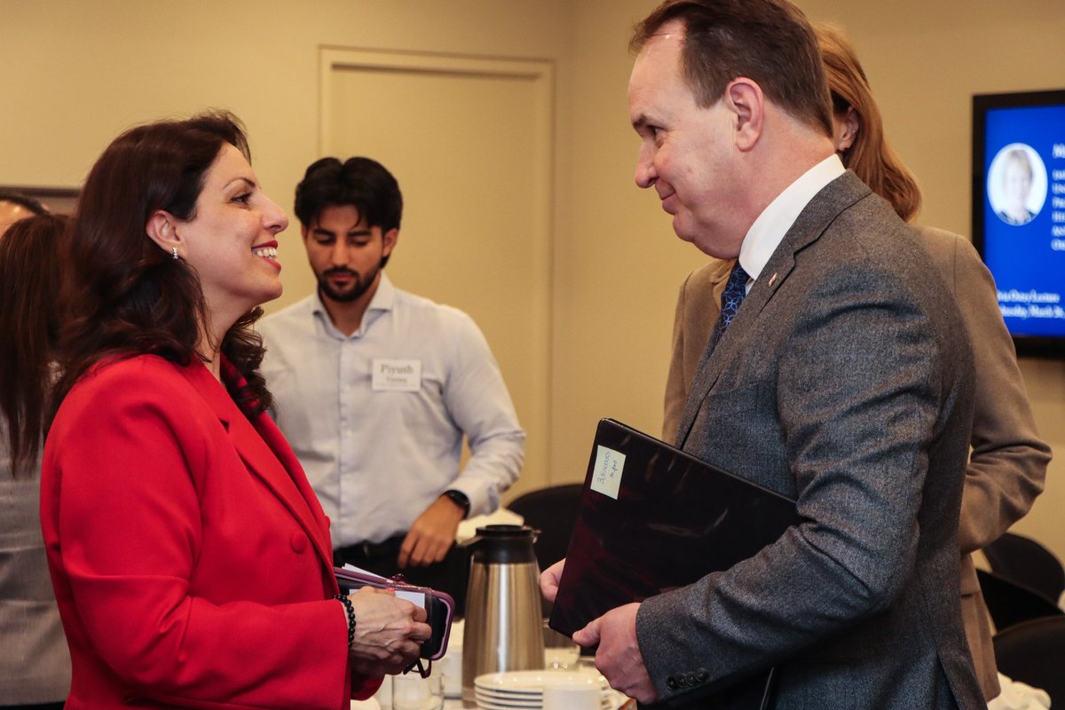 stevenmackinnon's tweet photo. Honoured to address the @CDHoweInstitute today. 

Despite the tariffs, we remain committed to building our economy, supporting workers, and investing here. 

Our country has everything we need. 

We are free, we are sovereign, and we will always be, forever.

Vive le Canada! 🇨🇦 https://t.co/T4O5IBNZ0x