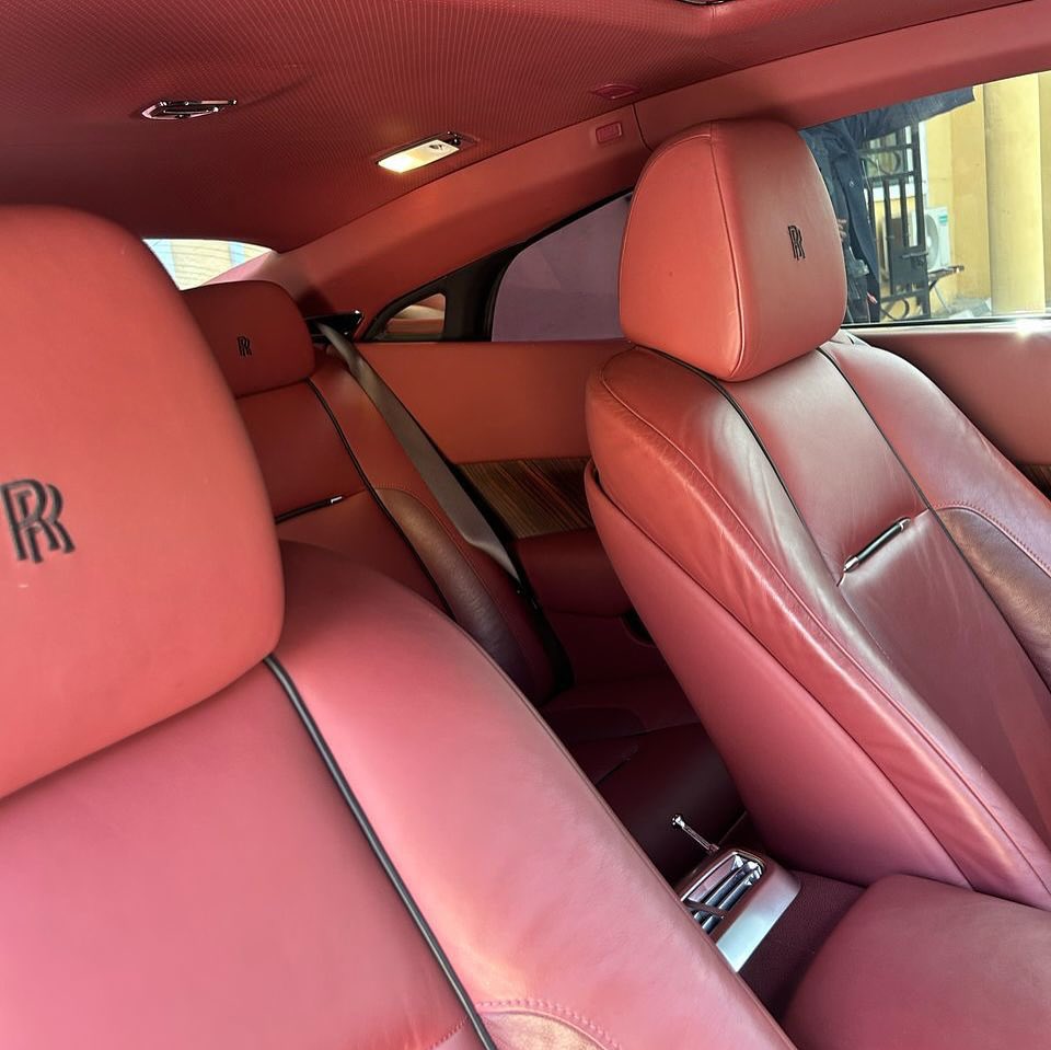 kazxyautos's tweet image. BOUGHT BRAND NEW

ROLLS ROYCE WRAITH 

2015

PRICE:₦320,000,000

Brand New Standard ✔️
6k Miles✔️

For Inspection &amp;amp; Outright Purchase

📞 WhatsApp 09012505322

#AbujaTwitterCommunity #tuesdayvibe  #cleancars #nigeria