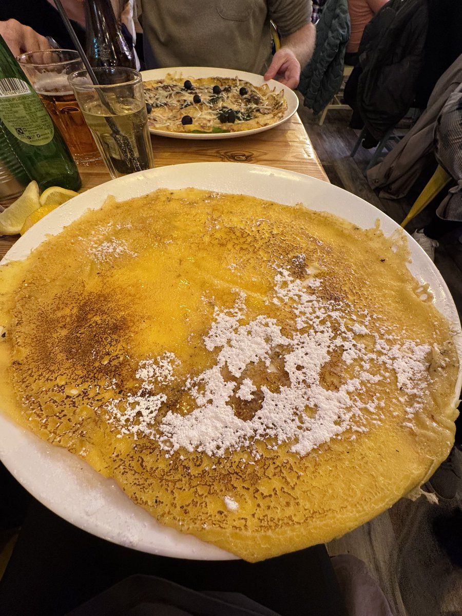 Sarah Young tweet media