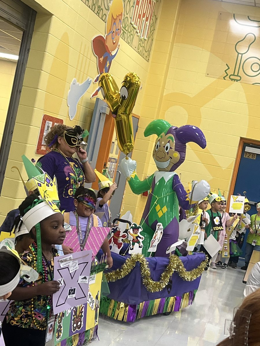 Mardi Gras Alphabet Parade .. ☺️