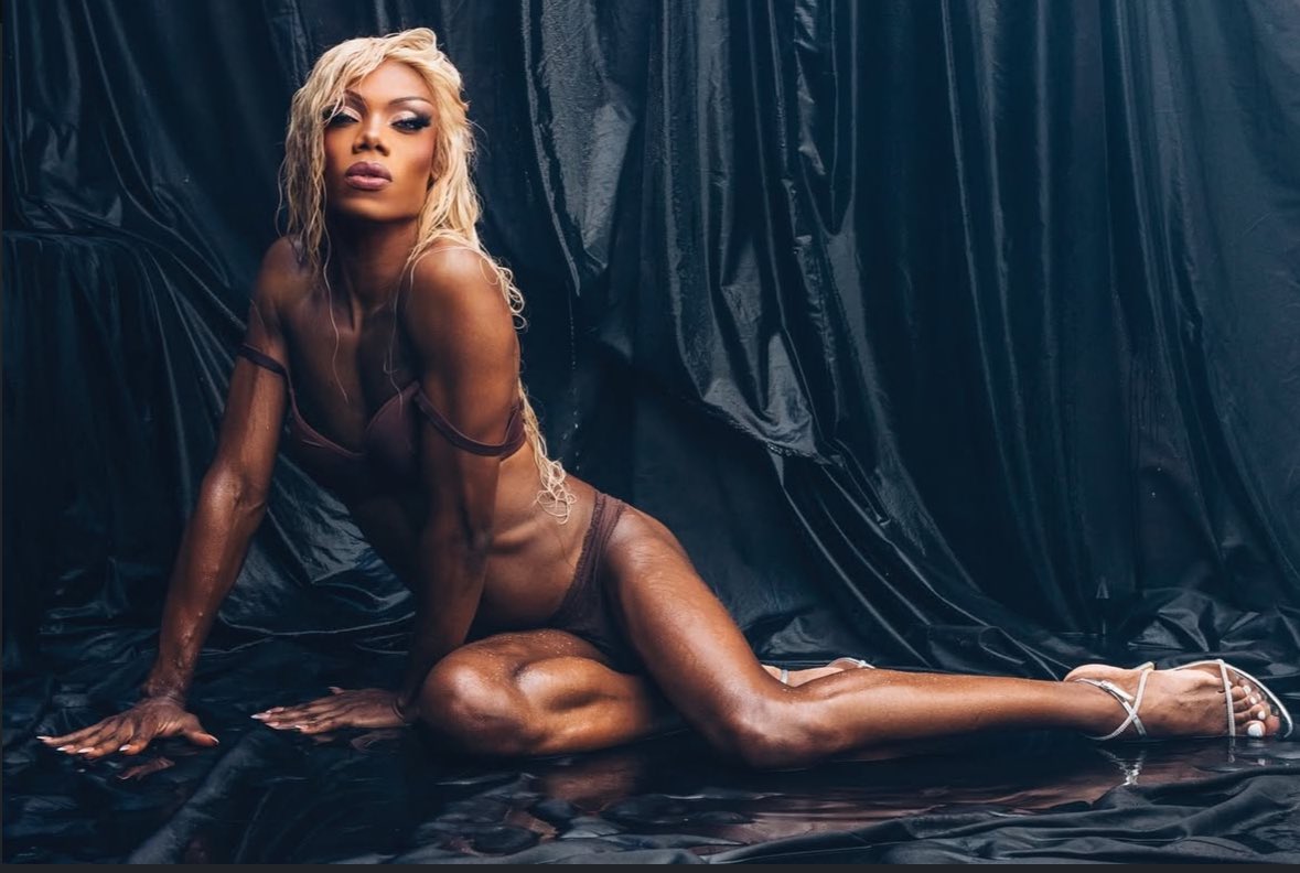 Hollywould Star looks enchanting in new photos.