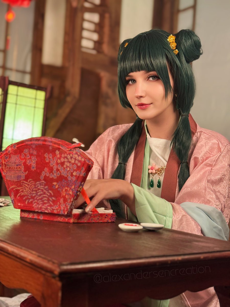 AndersenCreate's tweet image. Backstage from the filming of The Apothecary Diaries. One of the nicest and most enjoyable shoots I've done in a while. 

#theapothecarydiaries #cosplay #iPhone15Promax #mobilephoto #cosplaygirl