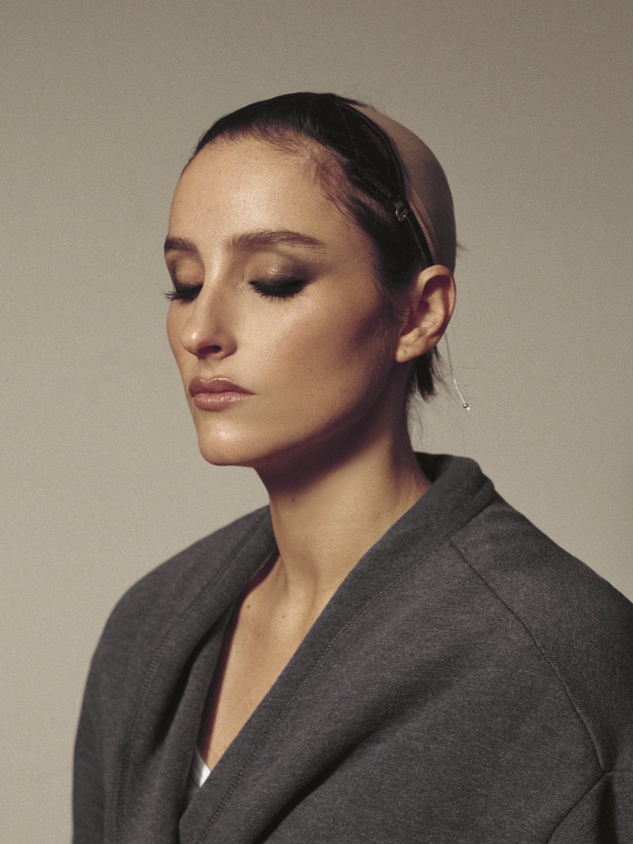 thank you <a href="/papermagazine/">Paper Magazine</a> 🤍⚔️

papermag.com/banks-with-her…