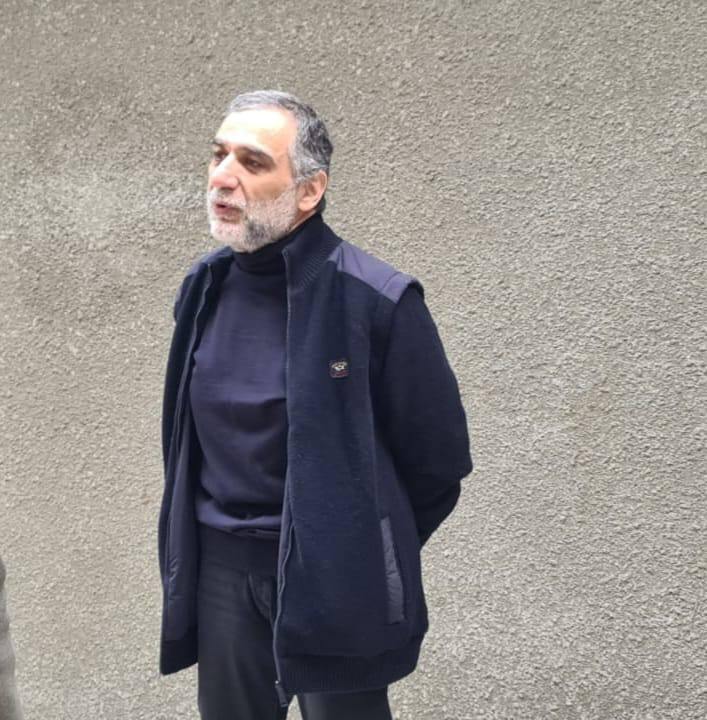 araratpetrosian's tweet image. De nouvelles photos prouvent que Ruben Vardanyan est maltraité dans une prison azerbaïdjanaise. Il est clair que les prisonniers de guerre arméniens sont affamés jusqu&apos;à l&apos;épuisement.