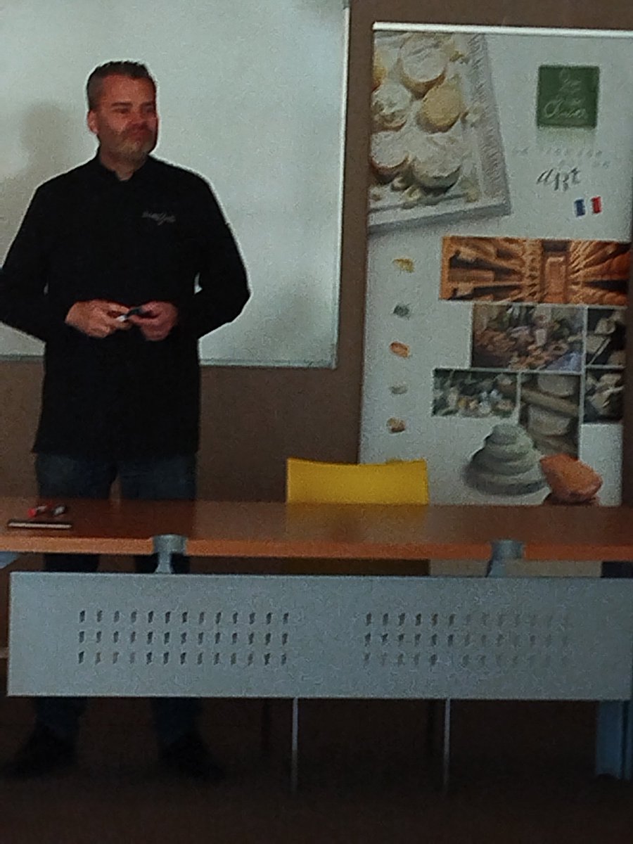 Delalain Benoît (@benoitdelalain) on Twitter photo Master Class @fromages_philippe_olivier
A destination des étudiants de BTS MHR
Merci au Maestro Romain Ollivier pour son professionnalisme, sa transmission et ses connaissances.... Bref que du bonheur 😁 <a href="/aitrene1/">Ait Braham</a>
<a href="/HGouvenaux/">Gouvenaux</a> <a href="/lyceebazeilles/">lycee bazeilles</a> <a href="/EricEvrard08/">Eric Evrard</a> <a href="/MarcGueniot/">Marc GUÉNIOT</a> Master Class @fromages_philippe_olivier
A destination des étudiants de BTS MHR
Merci au Maestro Romain Ollivier pour son professionnalisme, sa transmission et ses connaissances.... Bref que du bonheur 😁 <a href="/aitrene1/">Ait Braham</a>
<a href="/HGouvenaux/">Gouvenaux</a> <a href="/lyceebazeilles/">lycee bazeilles</a> <a href="/EricEvrard08/">Eric Evrard</a> <a href="/MarcGueniot/">Marc GUÉNIOT</a>