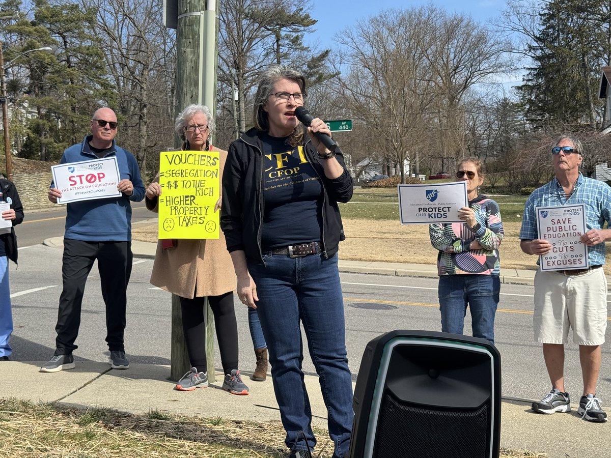 AFT (@aftunion) on Twitter photo Michelle Dunn, <a href="/cincyteachers/">Cincinnati Federation of Teachers</a>: JD Vance is our neighbor. what he and Trump are doing right now, cutting education & healthcare to enrich the wealthiest, isn’t what any of us voted for - Democrat or Republican. We are asking him, our neighbor, to stop these cuts. #ProtectOurKids Michelle Dunn, <a href="/cincyteachers/">Cincinnati Federation of Teachers</a>: JD Vance is our neighbor. what he and Trump are doing right now, cutting education & healthcare to enrich the wealthiest, isn’t what any of us voted for - Democrat or Republican. We are asking him, our neighbor, to stop these cuts. #ProtectOurKids