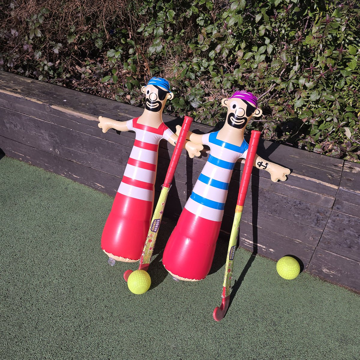 Who doesn't want to try and a goal passed the 2 Pirates? Feedback given by the children in their best Pirate Voices! Shoot in the corners and stay away from Pete and Percy 🏴‍☠️☠️🦜