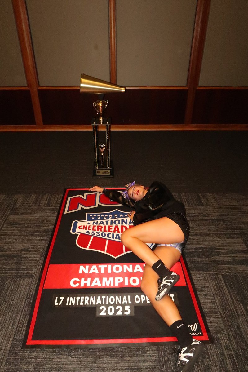 the one I waited for my whole life to check off the list✔️ so much love for this team💜📣🥇💸