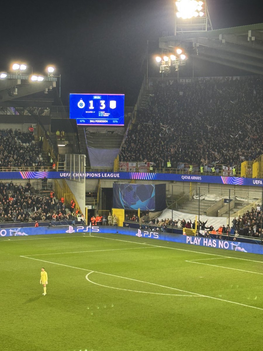 UP THE EUROPEAN VILLA