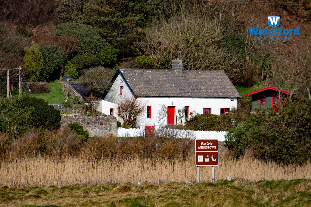WaterfordPocket's tweet image. We were blessed with the weather the last few days! Hopefully, it's a sign of things to come! Check out some pics we got at Annestown on Waterford's Copper Coast!