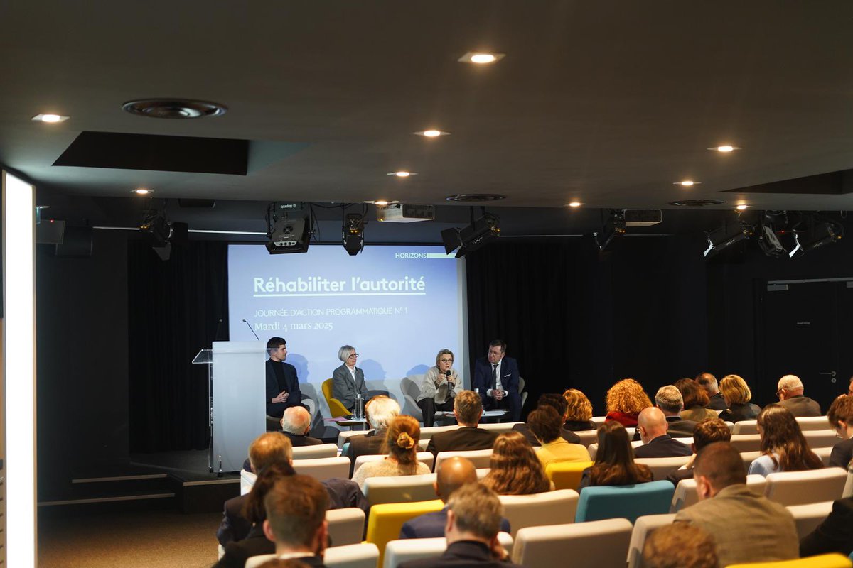 🔵⚪️ Au travail avec <a href="/EPhilippe_LH/">Edouard Philippe</a> !

Avec <a href="/alainchretien/">Alain Chrétien</a>, <a href="/mhthoraval/">Thoraval</a> et <a href="/clement_tonon/">Clément Tonon</a> pour évoquer de premières propositions que nous porterons avec <a href="/HorizonsLeParti/">Horizons</a> pour réhabiliter l’autorité à l’école.