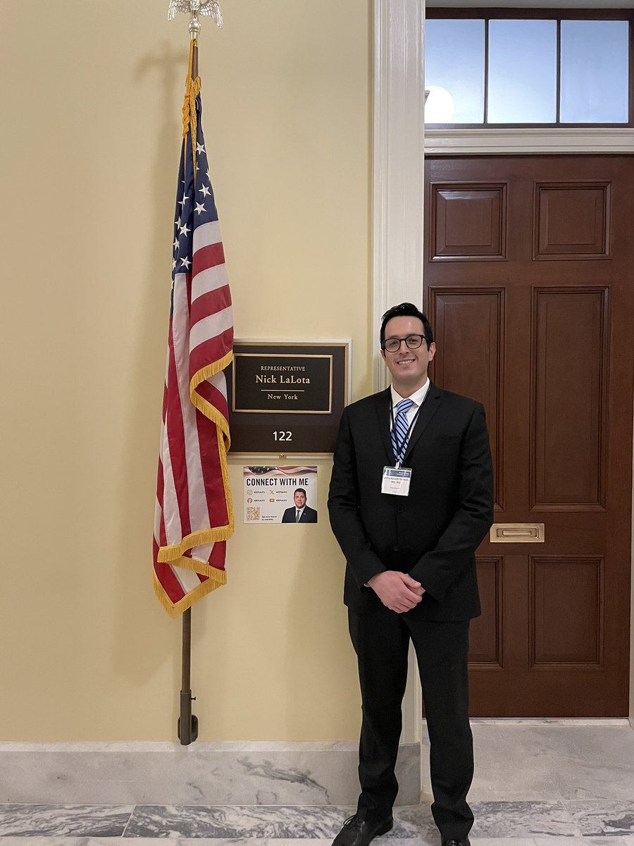 <a href="/AalamiArshia/">Arshia Aalami</a> was 1 of 2 urology residents selected to represent <a href="/NYSAUA/">New York Section AUA</a> at the annual #AUASummit25 based on his Valentine Essay Competition essay entry.