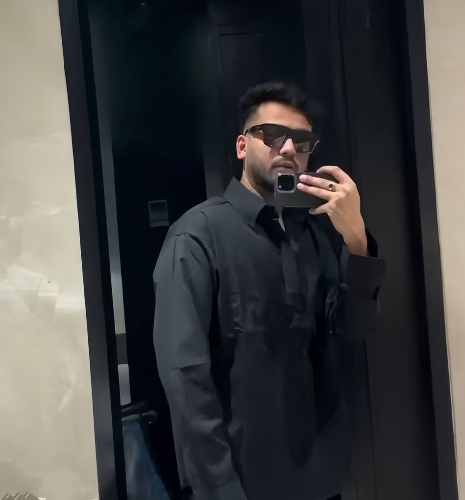 kajell_singh's tweet photo. Done ✔️ 👍 
Be ready for tomorrow ♥️💯
#ElvishYadav #ElvishInRoadiesXX #ElvishAmry #ElvishInLaughterChefs2 https://t.co/QJ3mtYfjcf