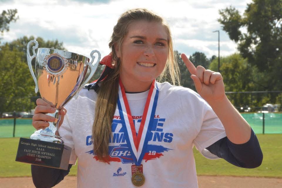 She’s always been a winner.

Introducing our new Head Coach, Reagan Armour! Let’s get to work! 🥎❤️💙⭐️
