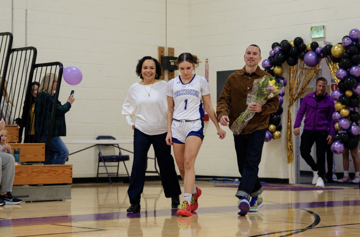 Amarilis Shubick 💫 tweet media