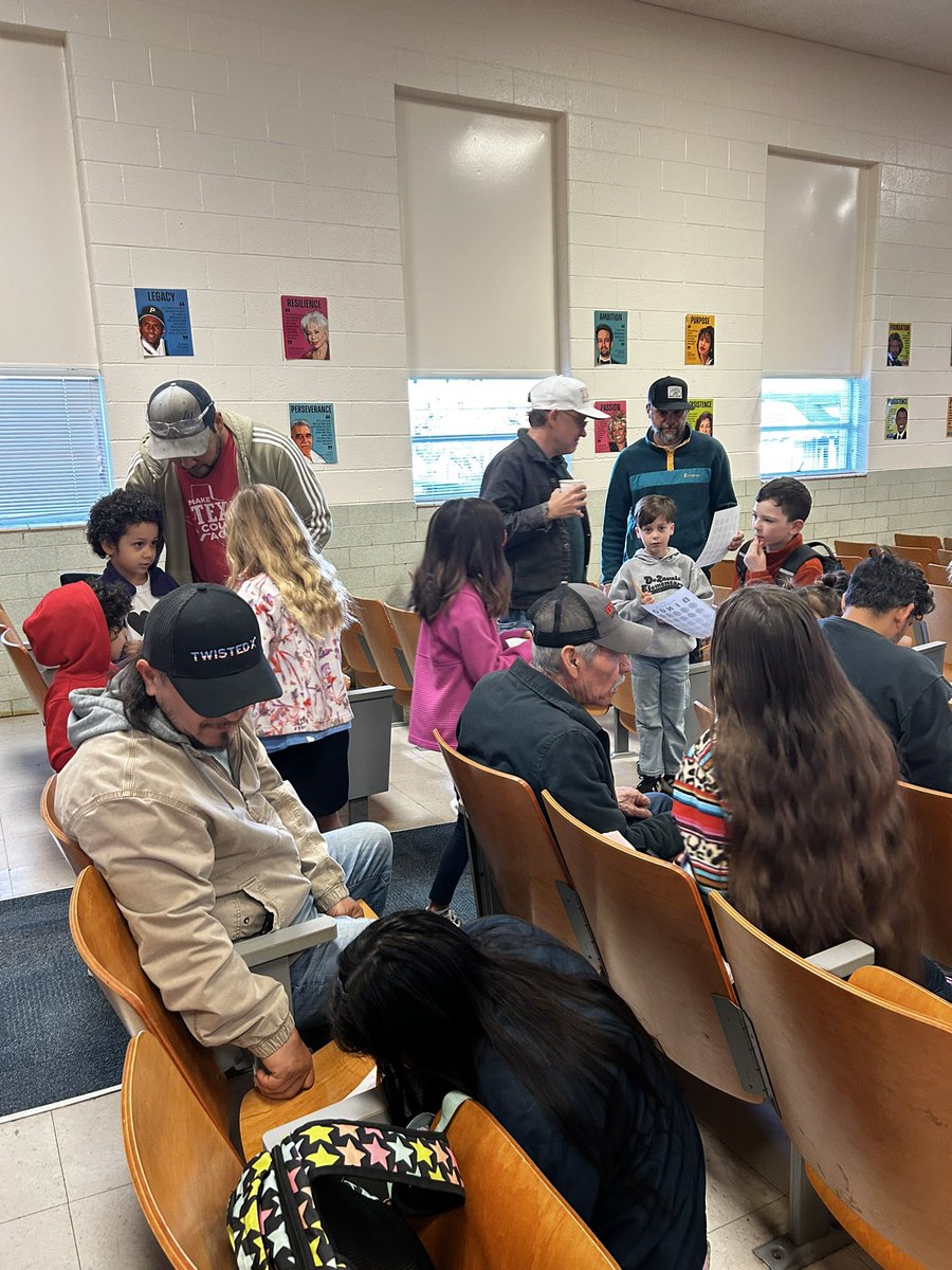 De Zavala Elementary School tweet media